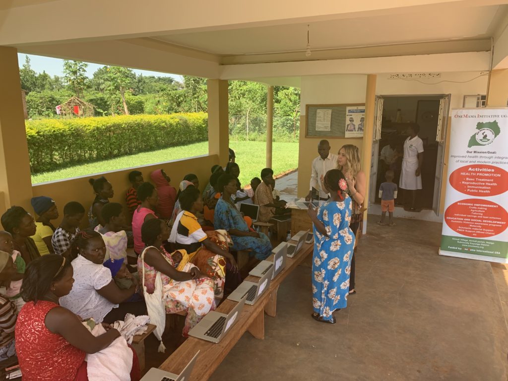 OneMama in Uganda Giving Resources for Women of the Community